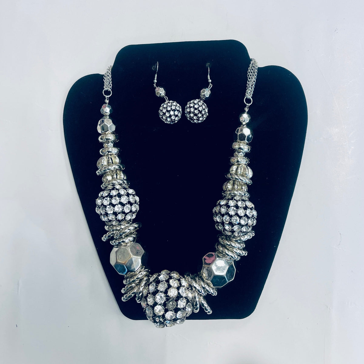 JEWELRY SET- COLLECTIONS-ASSORTED