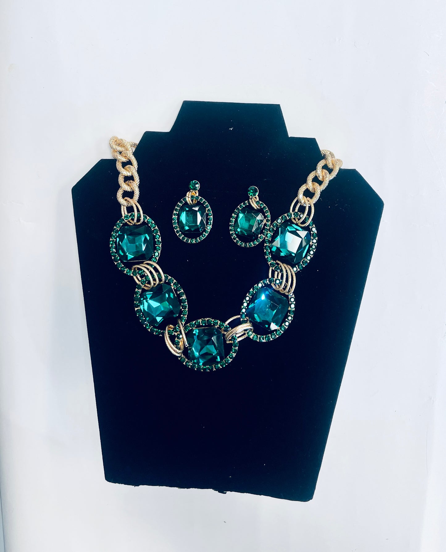 JEWELRY SET- COLLECTIONS-ASSORTED