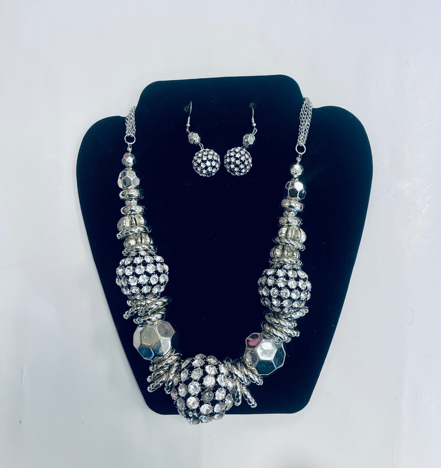 JEWELRY SET- COLLECTIONS-ASSORTED